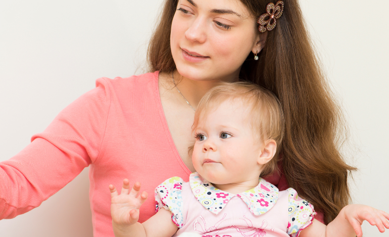 ¿Cómo estimular el desarrollo del bebé a los once meses de vida?