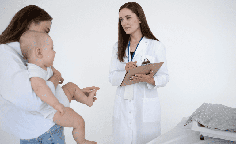 Consulta de seguimiento de crecimiento y neurodesarrollo ofrecida por la Dra. Ingrid Kuhn: monitoreo integral para el desarrollo óptimo de tu hijo